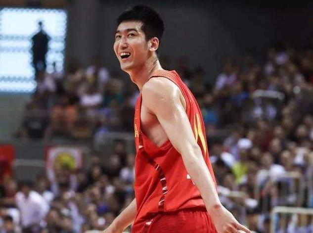 0分！中国男篮表现最差的人李楠能顶住压力带他去世界杯吗？(3)