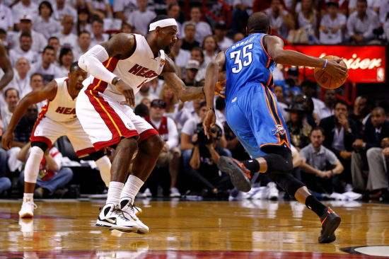NBA存在的5个错误印象流：姚明是普通球星？科比三连冠抱大腿？(3)