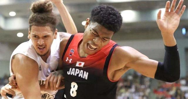 八村塁：一个让中国男篮 羡慕的日本球员，21岁打NBA 国家队领袖(5)