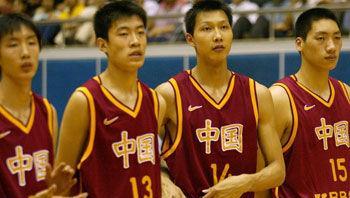 中国男篮国青历史最强的一届！入选NBA、战斧劈扣、20+10(2)