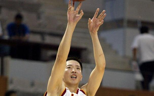 中国篮球历史上的十大三分射手该怎么排？朱芳雨居首无争议(6)