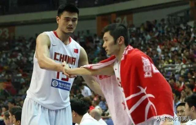 唏嘘！39岁刘炜正式宣布退役，中国男篮黄金一代仅剩3人还没退(2)