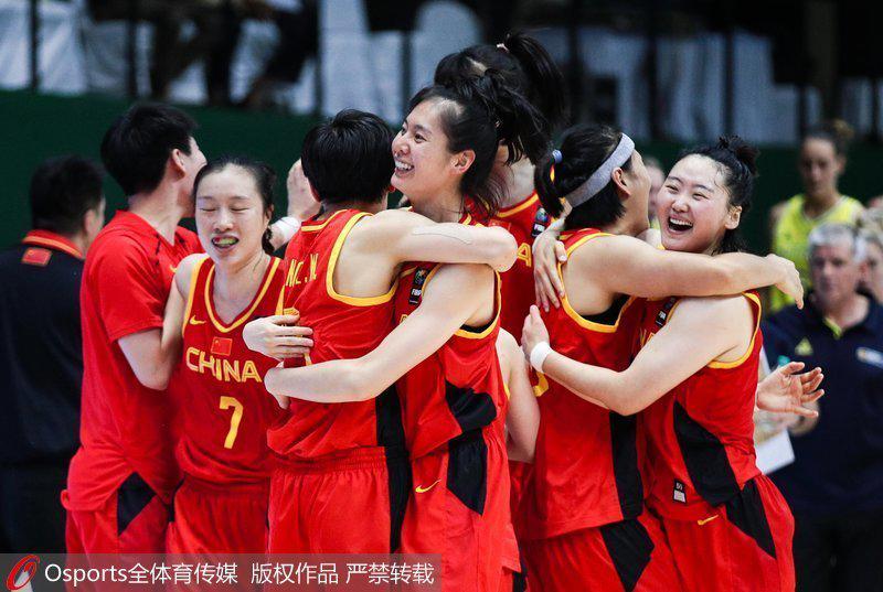 高清: 女篮亚洲杯邵婷上篮准绝杀 中国70: 69胜澳大利亚(1)