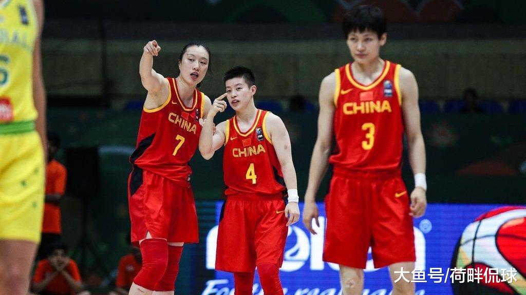 中国女篮的胜利让男篮再次躺枪，杨毅却说拿女篮和男篮比不公平！(1)