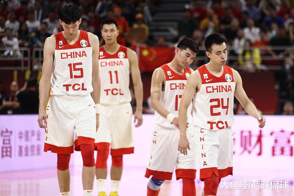 中国女篮的胜利让男篮再次躺枪，杨毅却说拿女篮和男篮比不公平！(4)
