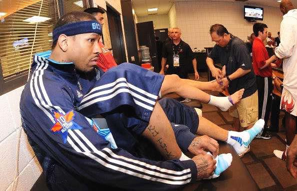 NBA冷知识：球员赛后的袜子一般会怎么处理？会自己带回家洗吗？(3)