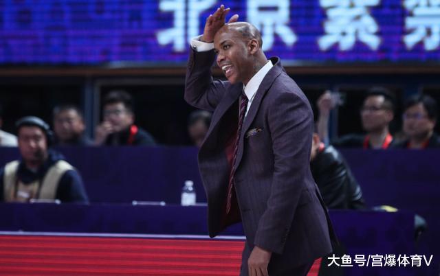 马布里要拿两连胜！已找到上海男篮软肋 李秋平如何应对？(1)