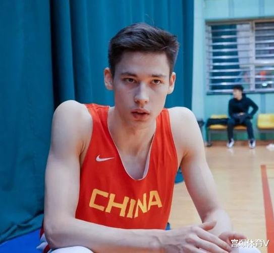 混血球员领衔！中国男篮U18队正式组建 姚明的改革能否成功？(2)