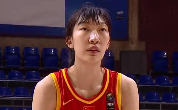 未雨绸缪！中国女篮打造冠军团队，许利民一举动彰显篮球智慧(3)