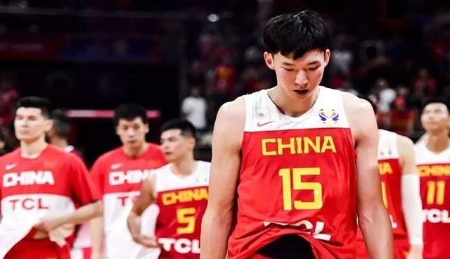 解读一下：为何韩德君能入选中国男篮集训队，却难进12人正式名单(2)