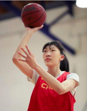 她未来中国女篮的希望，却鲜有人知，愿颗明日之星屡战屡胜(6)