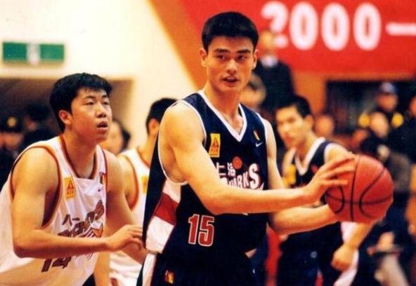 中国篮球第一人姚明CBA时期的各项数据之最(4)