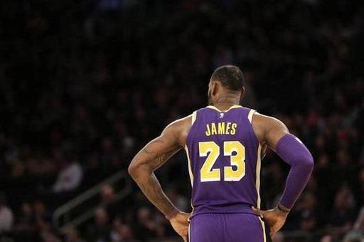 疫情影响NBA赛程：詹姆斯能否完成“4万分、1万篮板、1万助攻”？(9)