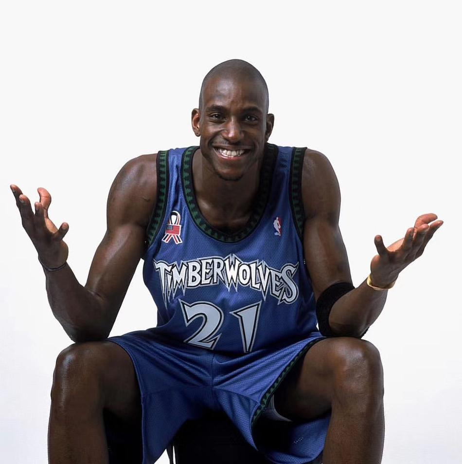 2002年的NBA全明星定妆照，充满着各种回忆，你还记得他们吗？(4)