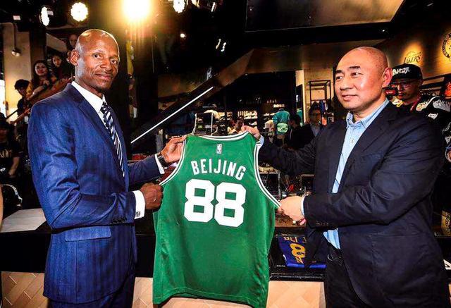 nba中国官方旗舰店 NBA北京旗舰店正式开业(2)