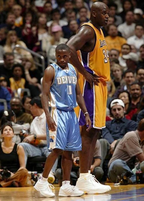 nba2003季矮个子 NBA史上身高最矮的五大球星(4)