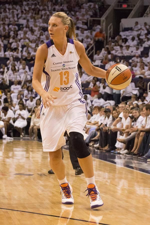 wnba凤凰城水星美女 WNBA水星队核心—佩妮(1)