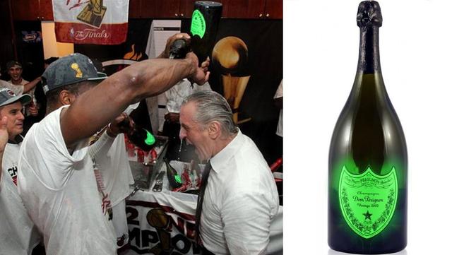 nba总冠军香槟品牌 每年NBA总冠军喷洒的香槟(11)