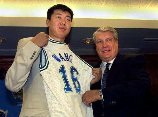 中国人谁去nba 中国人去NBA打球的有哪些人(1)