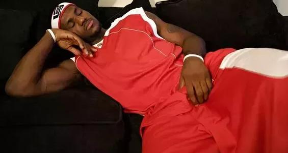 nba的球员睡眠怎么样 nba球员每天的睡眠时间是多少(4)