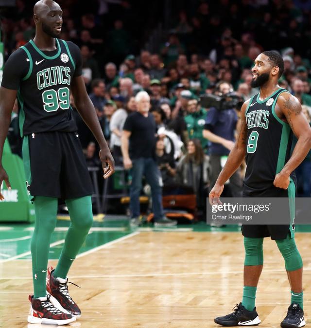 nba2米31 2米31的NBA最高球员穿啥鞋(1)