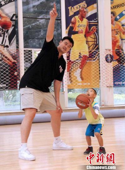 2017nba训练营 NBA姚明篮球训练营昆明免费选拔青少年球手(2)