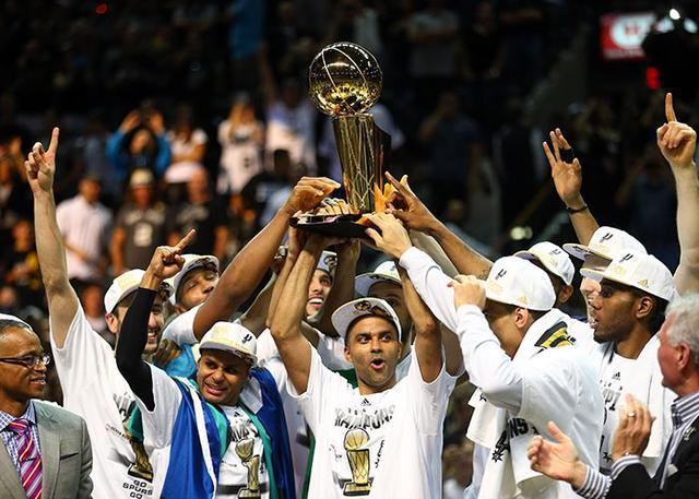 夺了五冠的nba球队 NBA历史夺冠最多的5大球队(1)