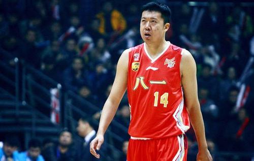 中国男篮无缘决赛后，王治郅执教能力遭到质疑，对此您怎么看呢？(4)