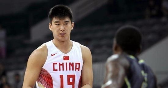 中国篮坛天才中锋正式退役！告别赛场完成转型，未来让人期待(3)