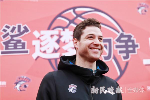 弗神回归低调出征, 新赛季的上海男篮先定了个“小目标”(3)