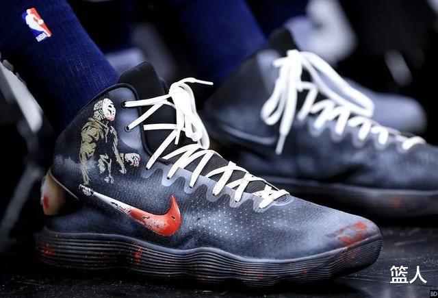 NBA球员上脚：万圣节战靴，詹姆斯欧文唐斯都有(9)