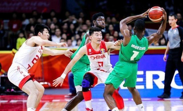 中国男篮大名单即将揭晓！四后卫成入选热门，郭艾伦或被杜锋淘汰(2)