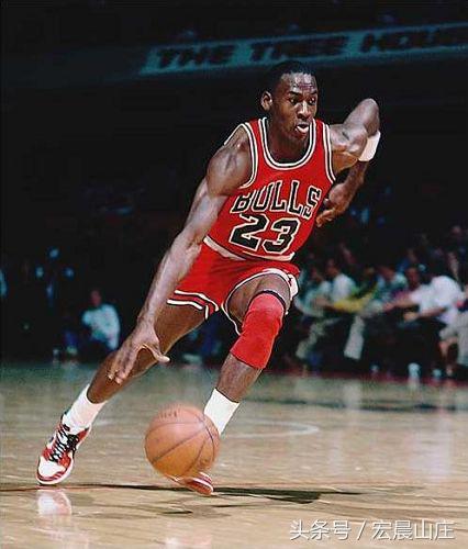 乔丹在nba时间 篮球史上的那些巨星——乔丹传奇(2)