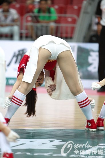中国篮球宝贝热舞nba 中美女篮对抗赛篮球宝贝热舞(3)