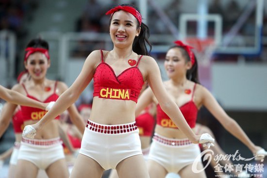 中国篮球宝贝热舞nba 中美女篮对抗赛篮球宝贝热舞(5)