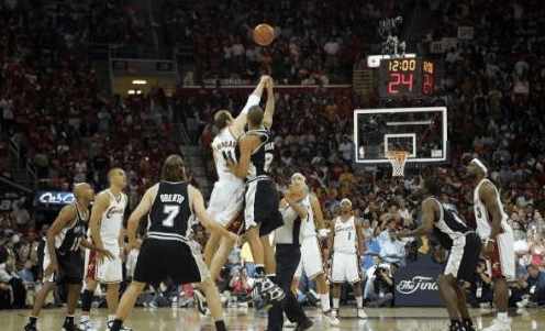 2007年nba总决赛像 2007年的NBA总决赛上为什么骑士被马刺4(2)