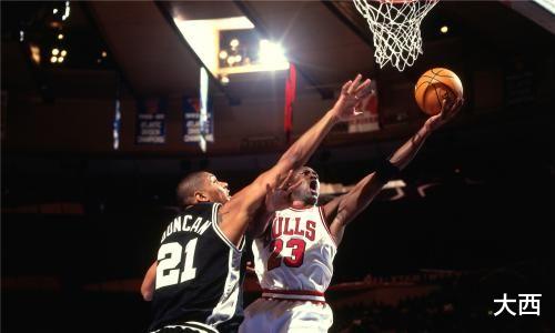 谁能单换巅峰乔丹？看了90年代的NBA，只有这3人够格(4)