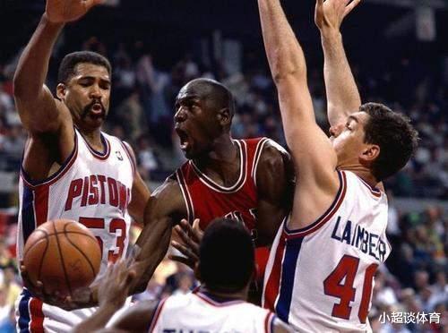 90年代乔丹的NBA时代跟现在的詹姆斯时代相比 哪个更好看呢(1)
