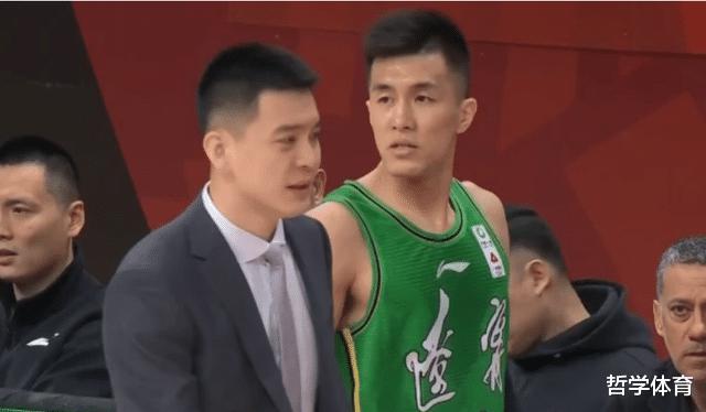 辽宁赢山西37分！来看看赛后，杨鸣和丁伟说了什么？(2)