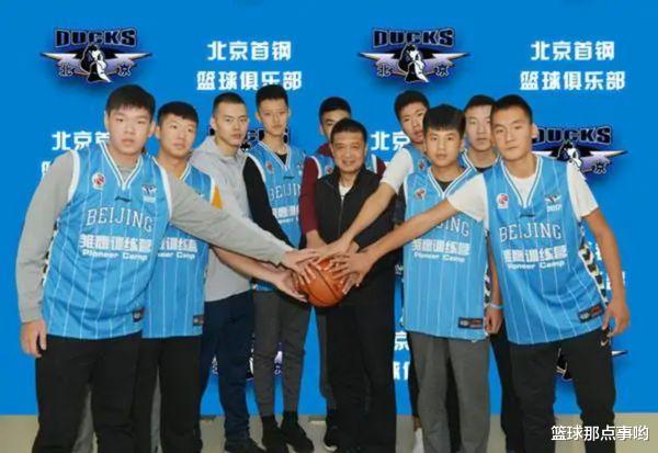 首都球队的气魄！雏鹰计划支持留洋，为中国篮球做贡献！(2)