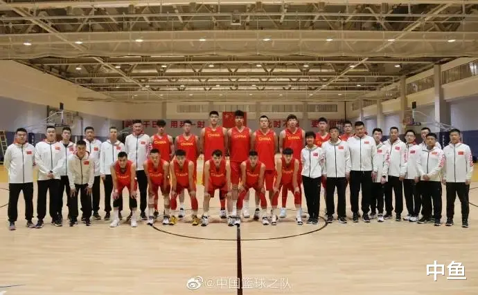 中国男篮向全国球迷拜年(1)