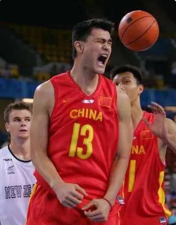 阻碍中国男篮腾飞的因素有很多，NBA算一个！中国篮球何时再迎辉煌时刻？(3)