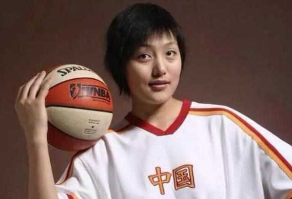 官宣！八一队名宿正式复出 37岁重返中国篮坛赛场(1)