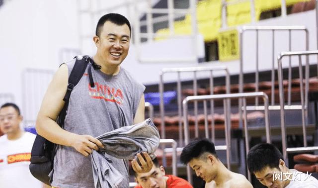 中国男篮新队长，杜锋高度评价他，曾承诺不夺冠就不结婚！(4)
