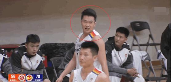 中国篮坛再现恶性犯规，踩踏对手被取消两年参赛资格(4)