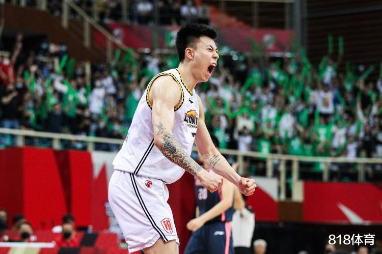 苏群: 张镇麟拥有超大心脏 总决赛证明他可以NBA闯一闯(1)