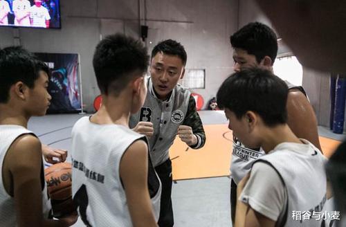 如何评价广东队青训教练曲绍斌的球员和教练生涯？(6)