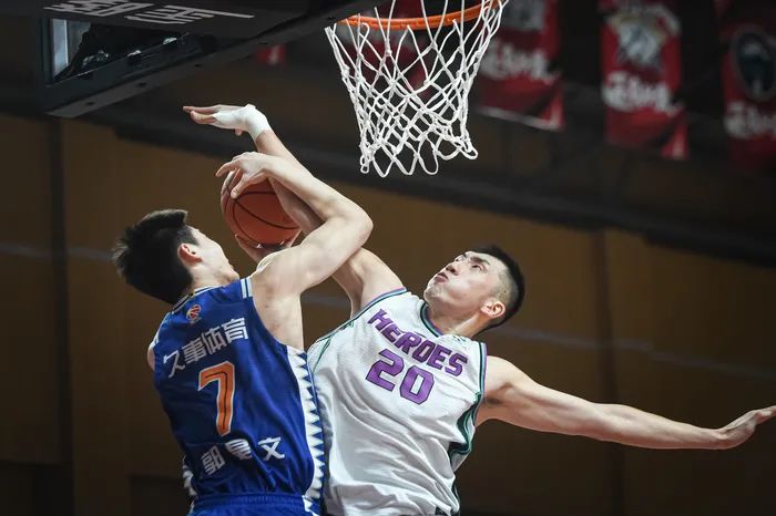 中国男篮第一个00后国手将参加NBA选秀 郭昊文还剩一个心愿(2)