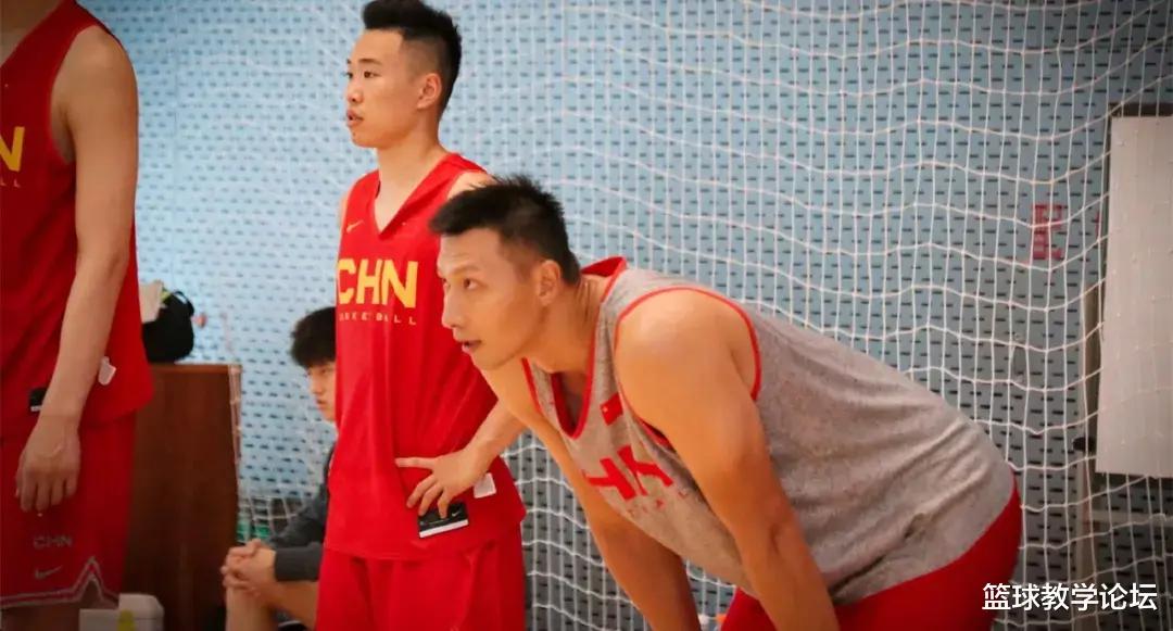 官宣！易建联、郭艾伦和王哲林离开国家队！中国男篮迎来最大危机(4)