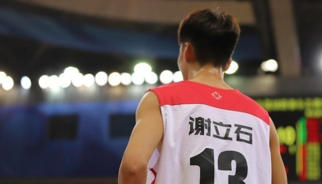 山东男篮选秀瞄准50分先生，23岁超级后卫，被球迷称为永远的神(3)